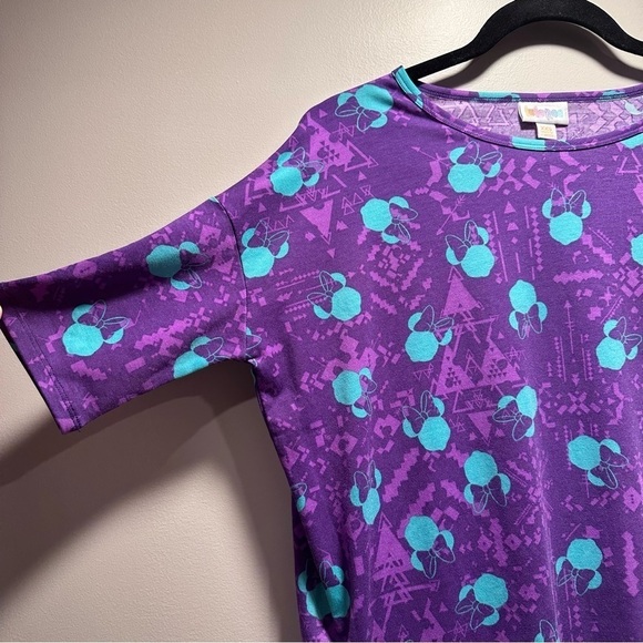 NEW LulaRoe Irma Mid-Sleeve Stretchy High-Low Tunic Top Loose Minnie Disney Teal - Picture 7 of 14